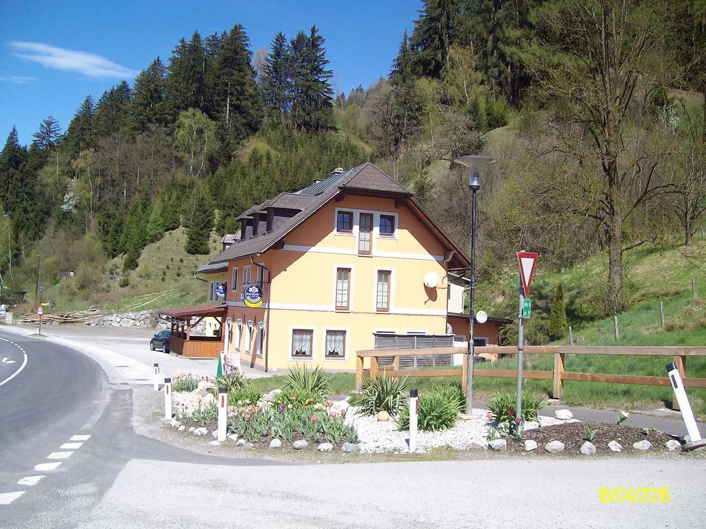 Gasthaus Zur Melzen Hotel Versbichl Kültér fotó
